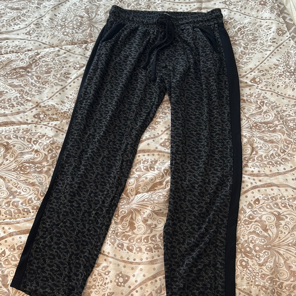 Rewash - Leopard Sweatpants